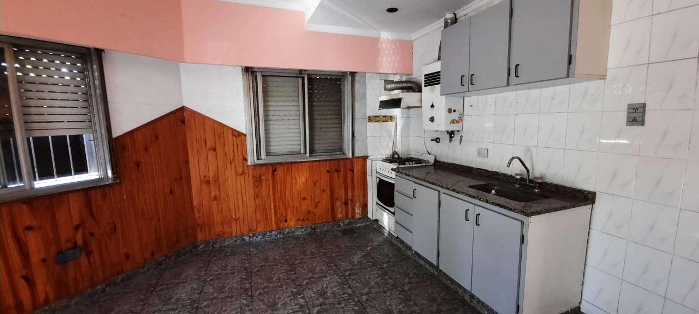Depto Tipo Casa en Venta de 2 ambientes