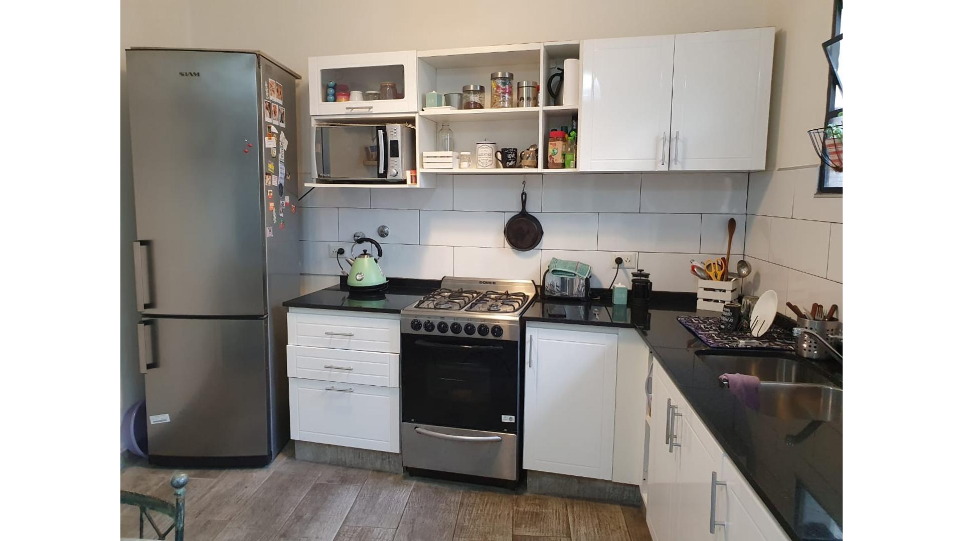 Casa 4 ambientes con 3 baños