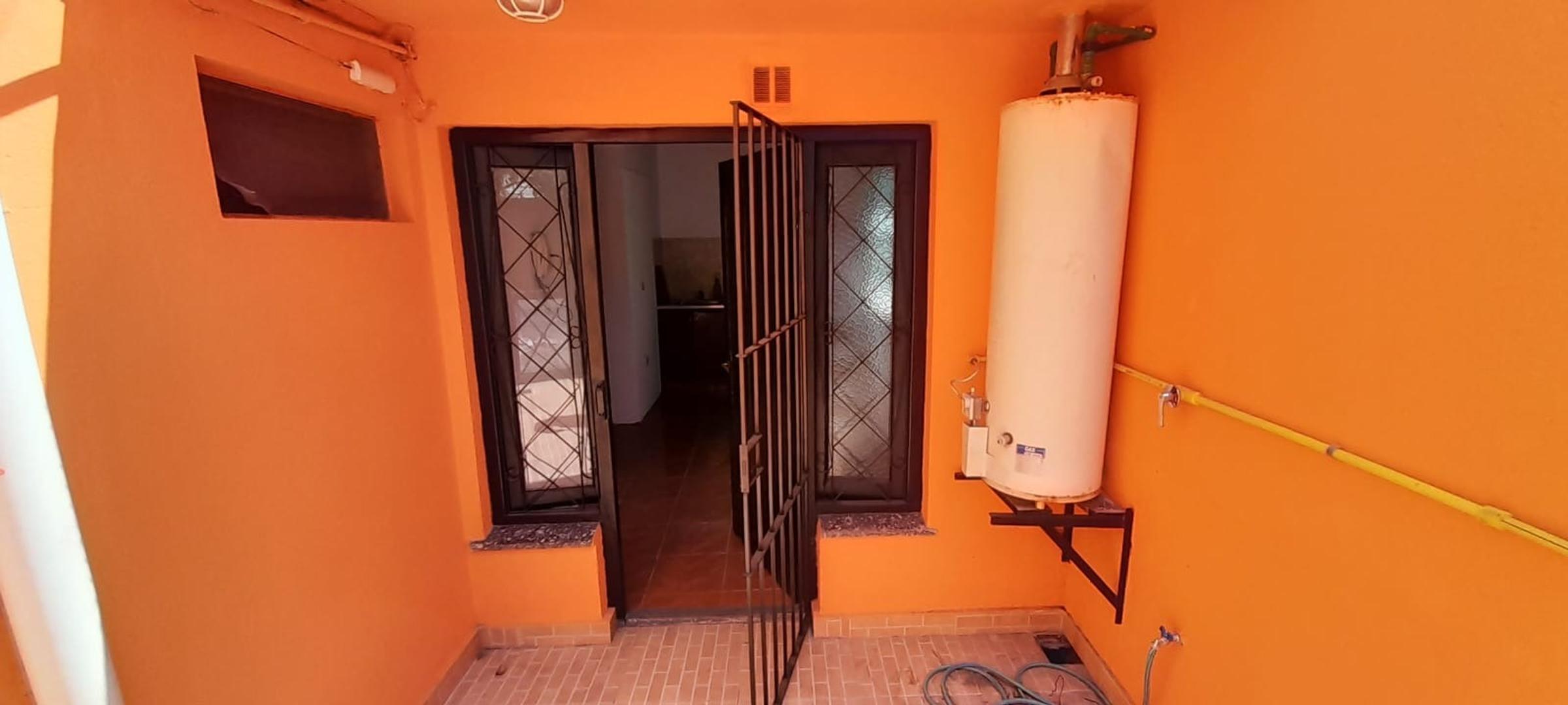 Depto Tipo Casa en Venta de 2 ambientes