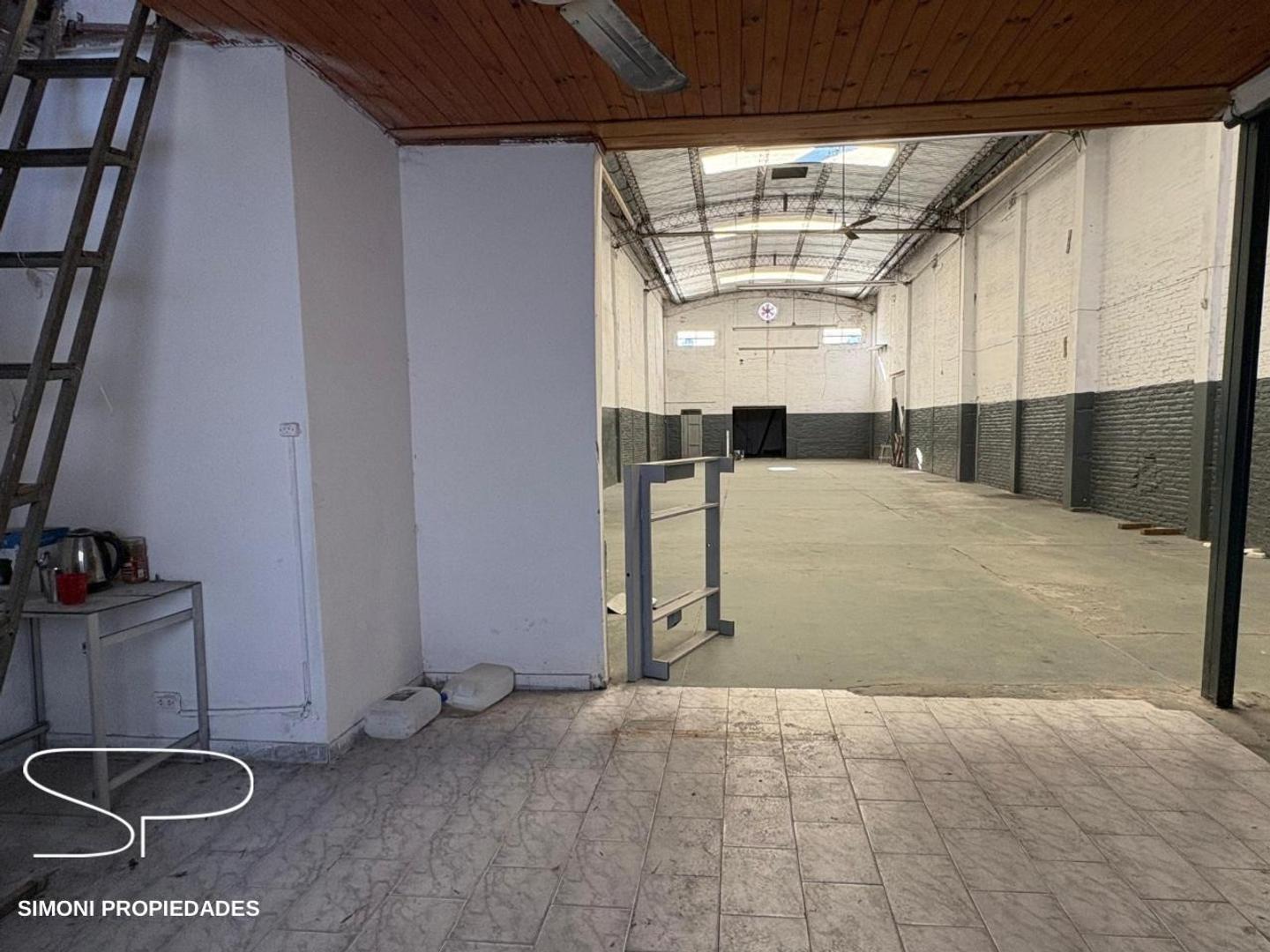 Galpon en Alquiler en Villa Ballester, $ 4.500.000