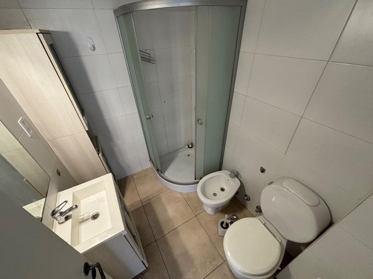 Departamento en Alquiler con 1 cocheras