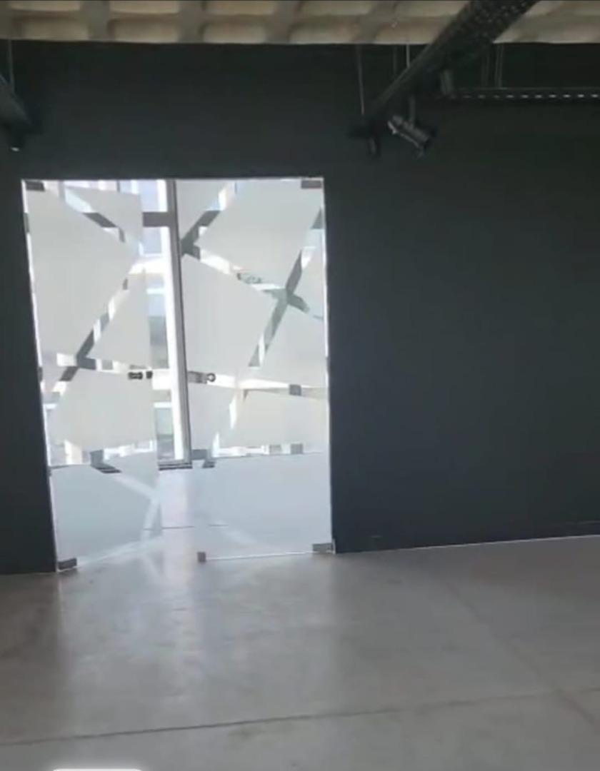 PARQUE EMPRESARIAL AEROPUERTO - MIRALEJOS OFFICE