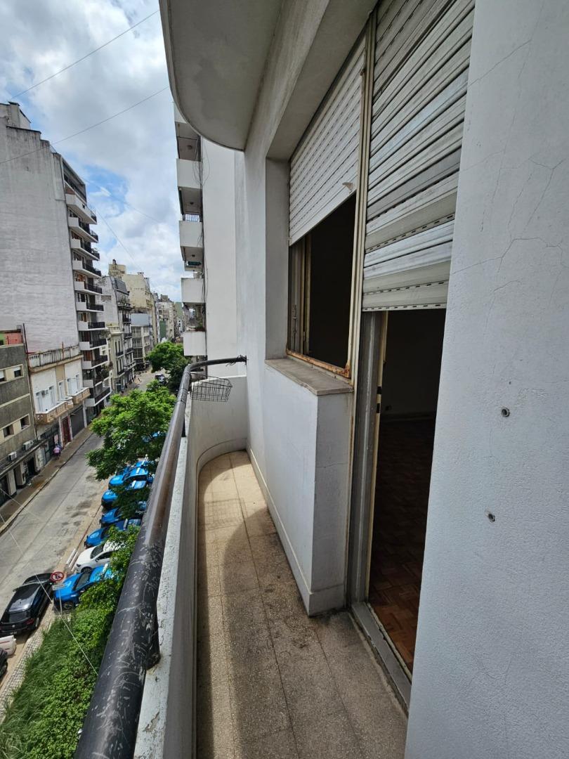 4 AMB EN PERU AL 1100