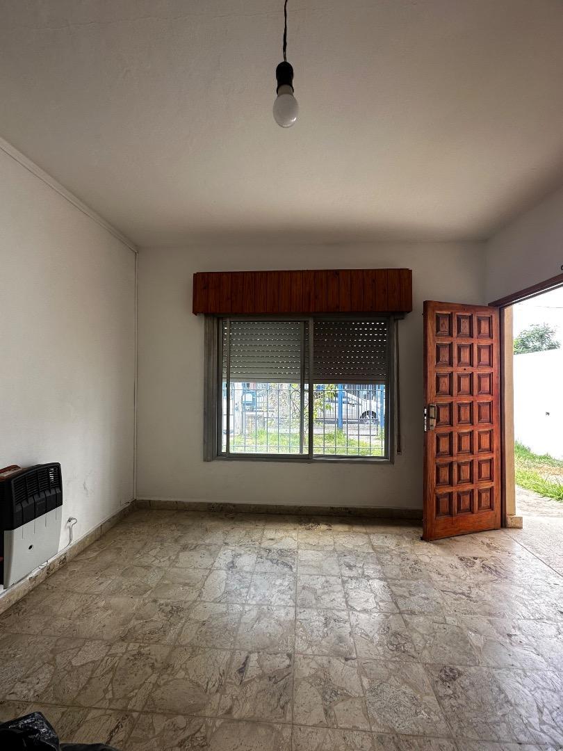 Casa en Venta en Villa de Mayo, USD 85.000