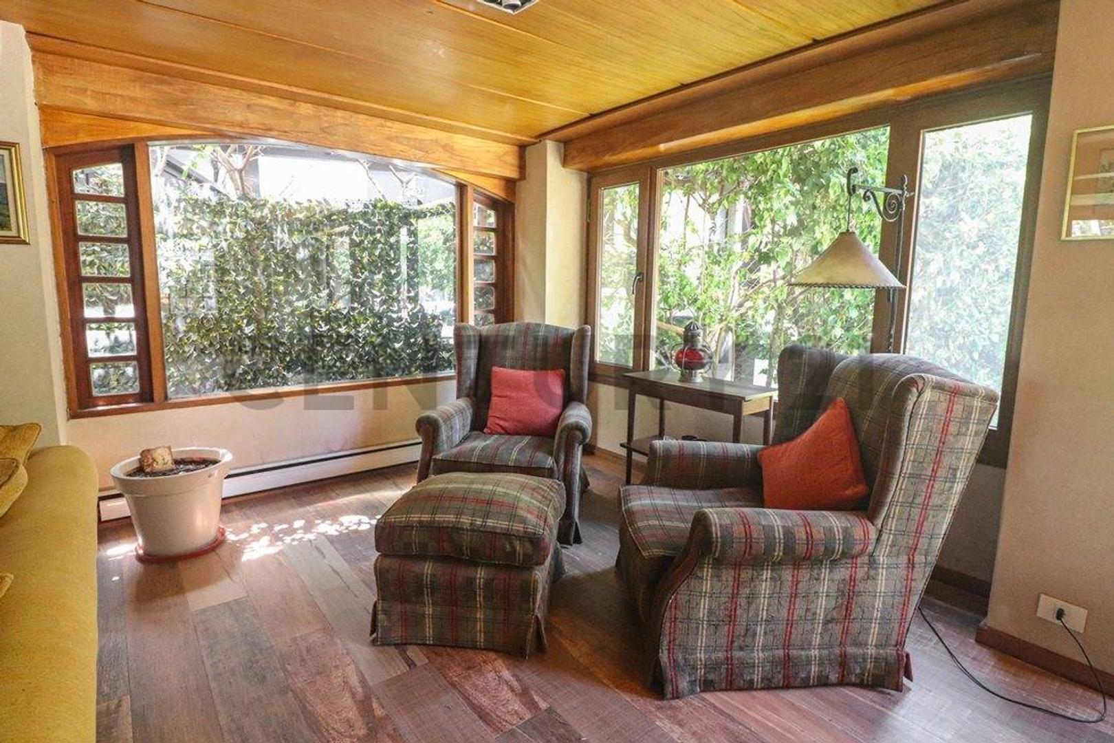 Casa 6 ambientes con 3 baños