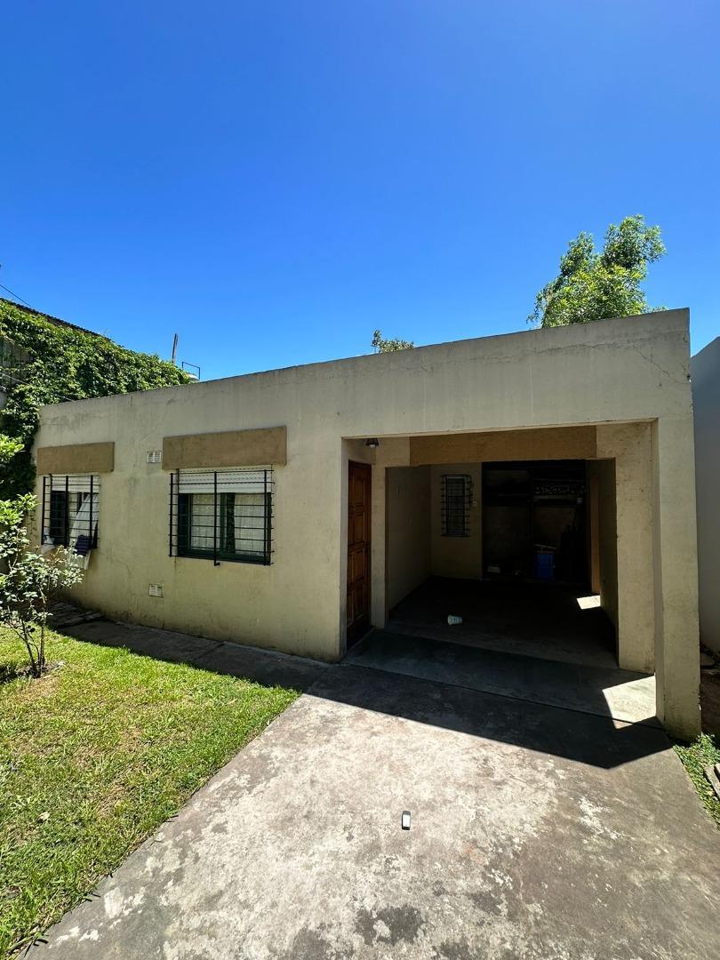 VENTA CASA 3 AMBIENTES EN SAN ANTONIO DE PADUA