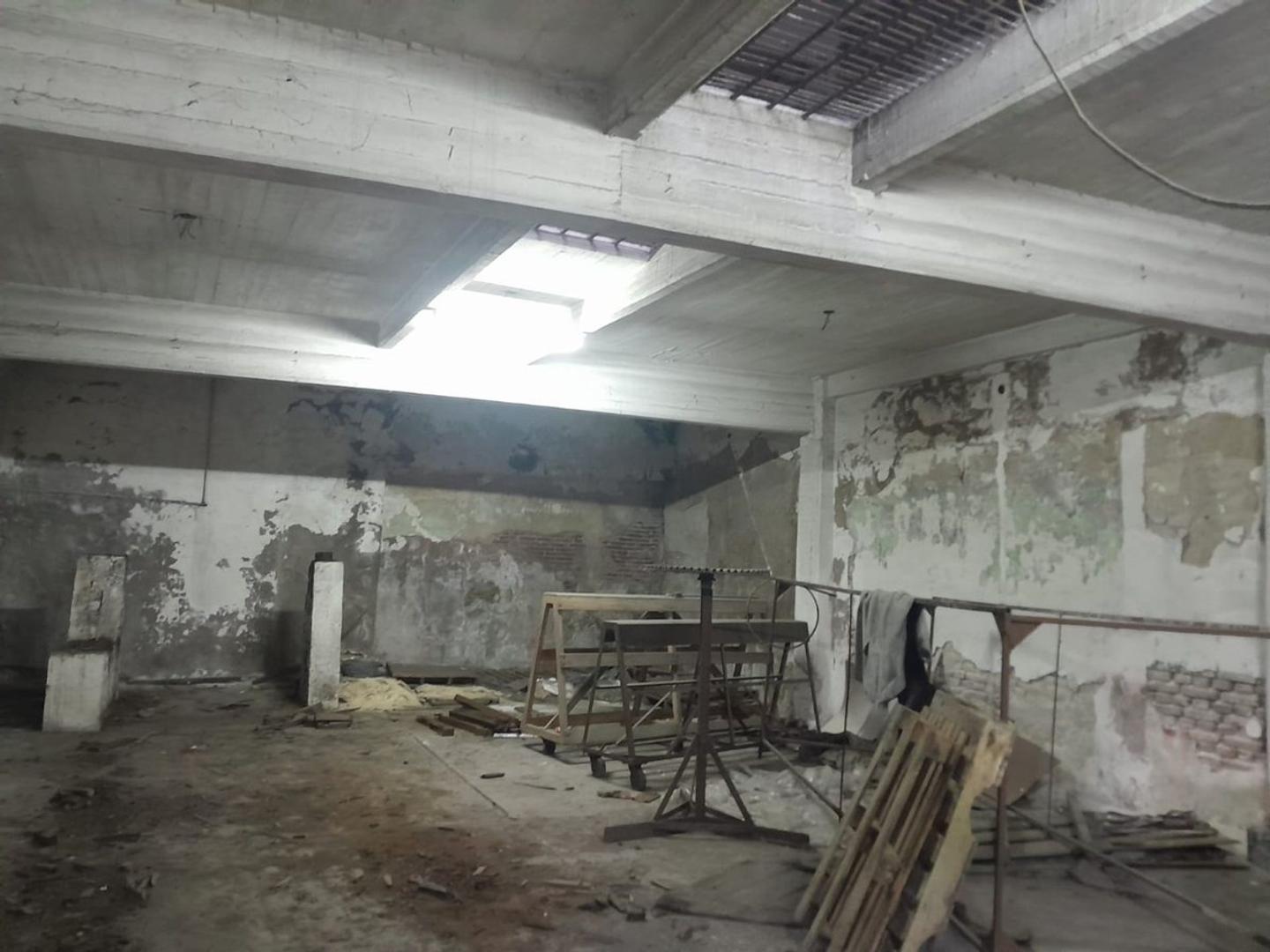 Galpon en Venta en Valentin Alsina, USD 110.000