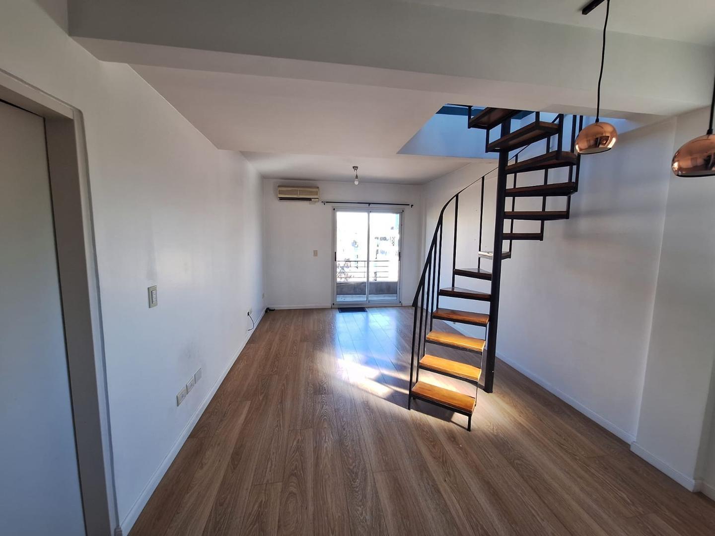 3 amb en venta con dos cocheras | terraza