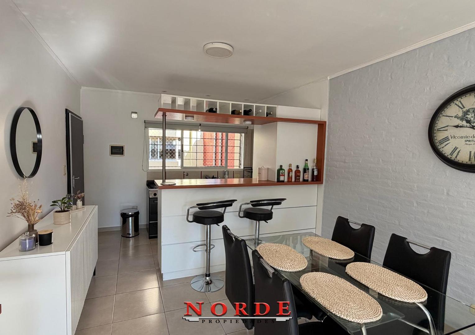 Depto Tipo Casa en Venta de 2 ambientes