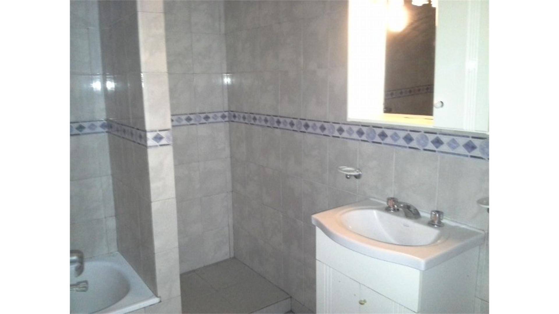 Depto Tipo Casa 3 ambientes con 1 baño