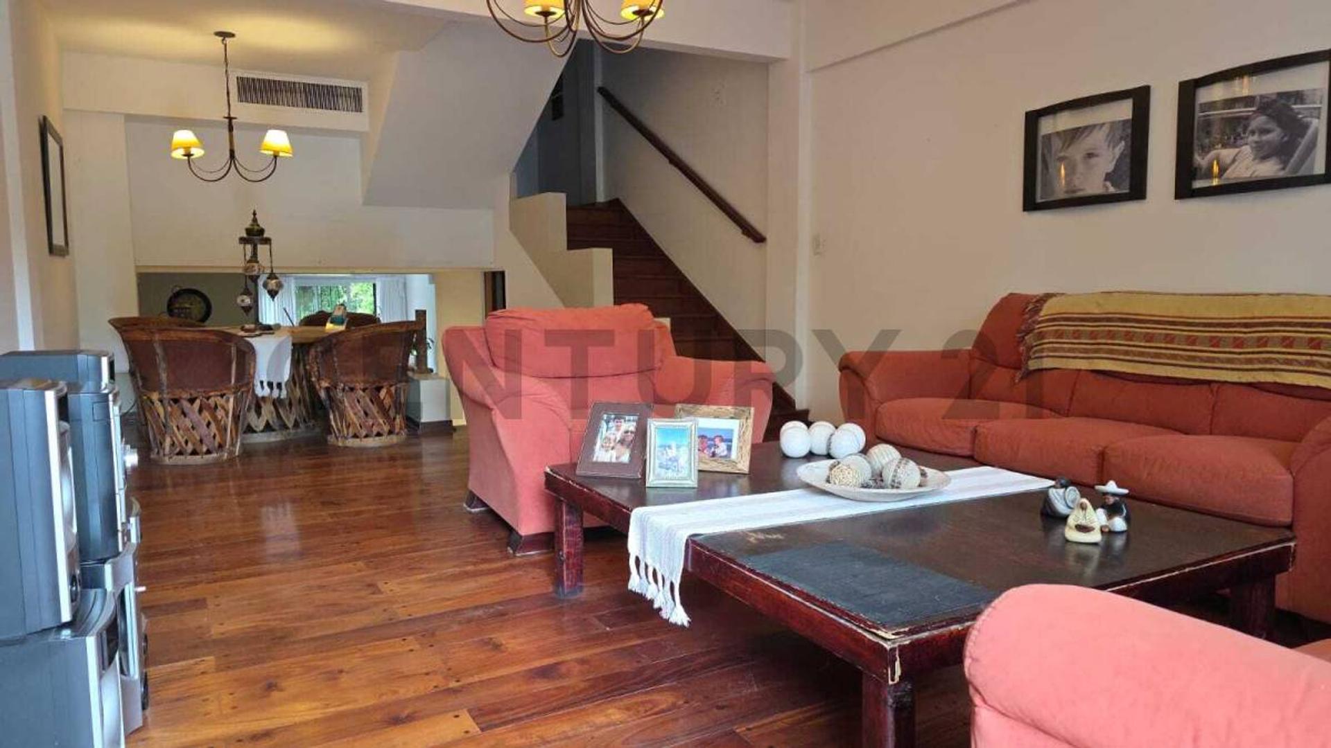 Venta triplex en Martinez