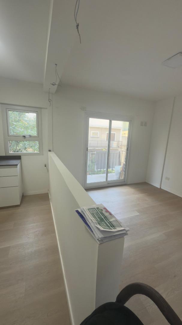 Departamento 3 Ambientes Refaccionado a la Calle en Gascón