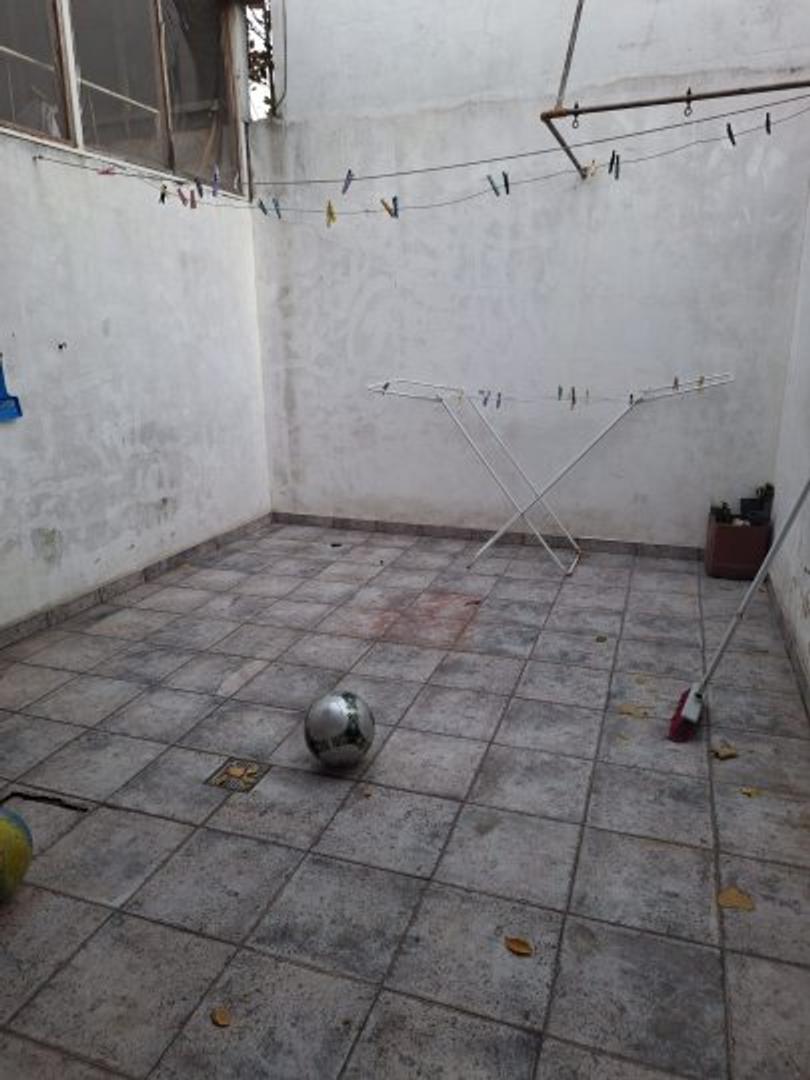 Depto Tipo Casa en Venta en Villa Luzuriaga, USD 70.000