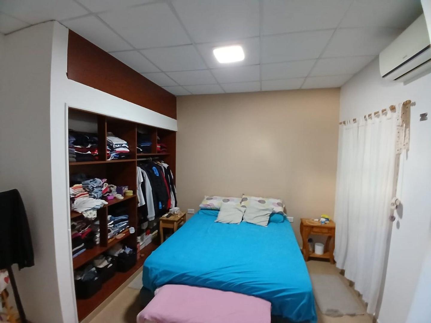 VENTA /CASA/ Bº 9 DE JULIO/ CERCANO A UNIVERSIDAD