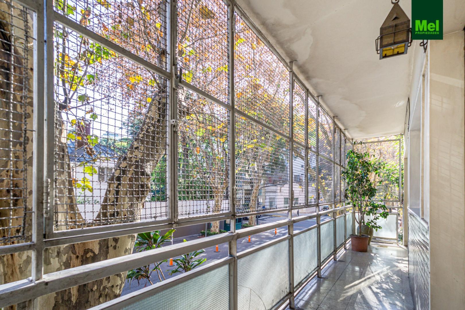 Departamento 4 ambientes con 2 baños