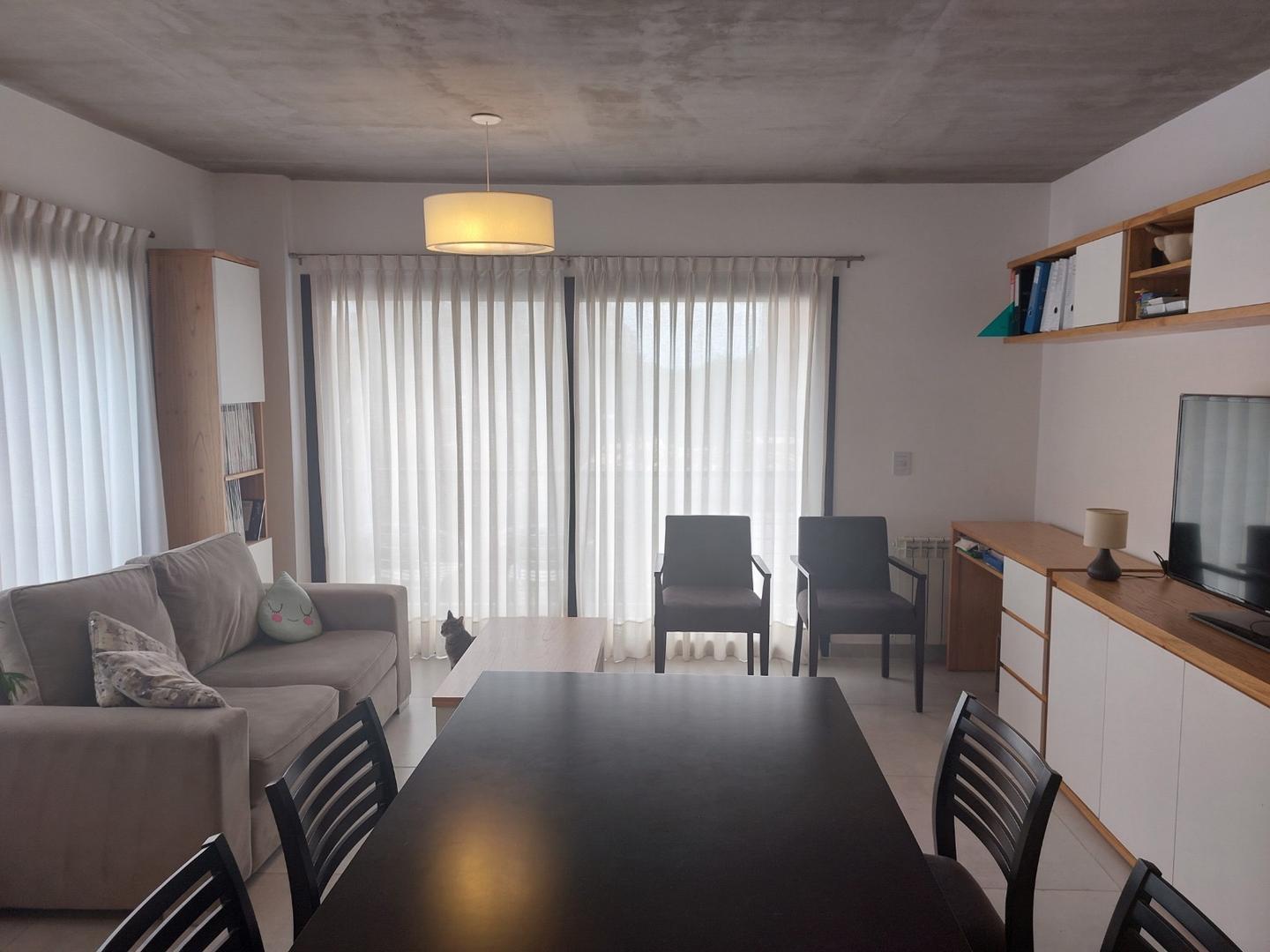 Departamento 3 ambientes con 2 baños