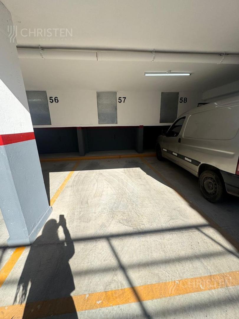 Cochera en venta. PLANTA BAJA EN TORRE FENIX