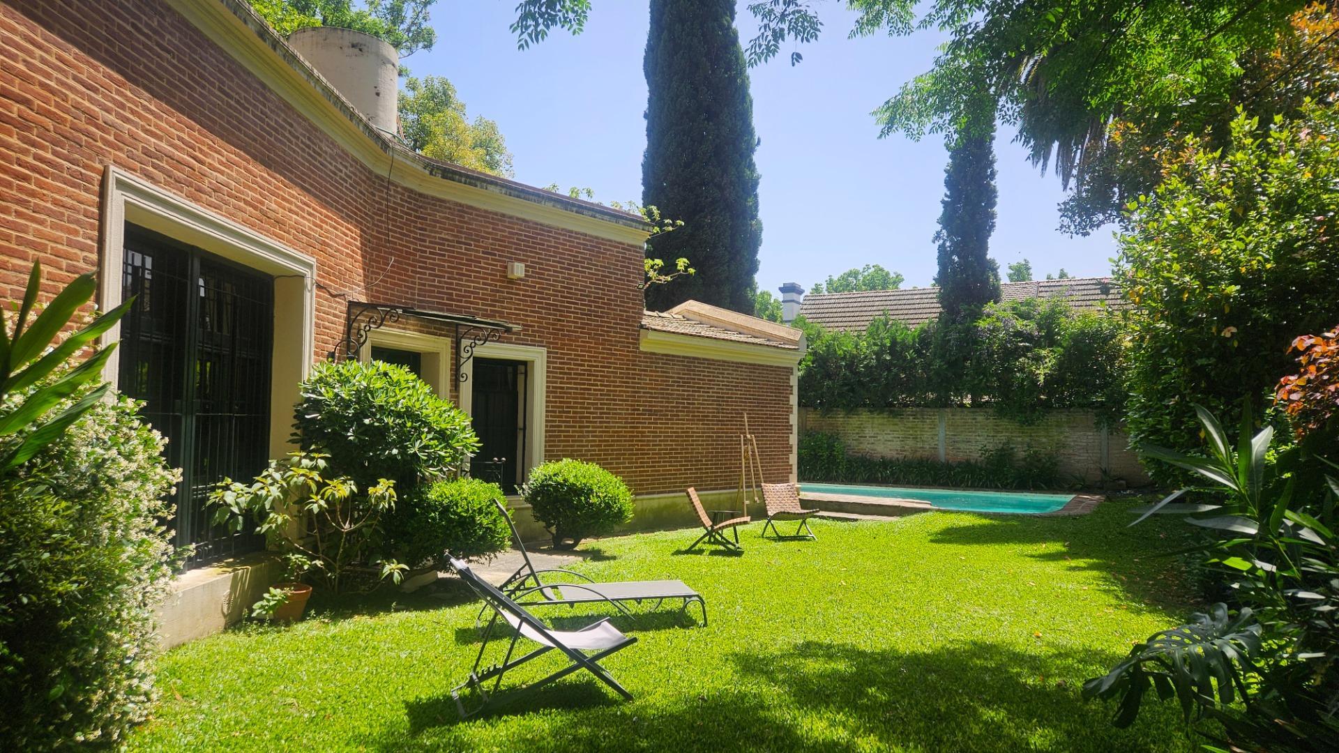 Venta Casa 6 ambientes Beccar Libertador con pileta 1 planta