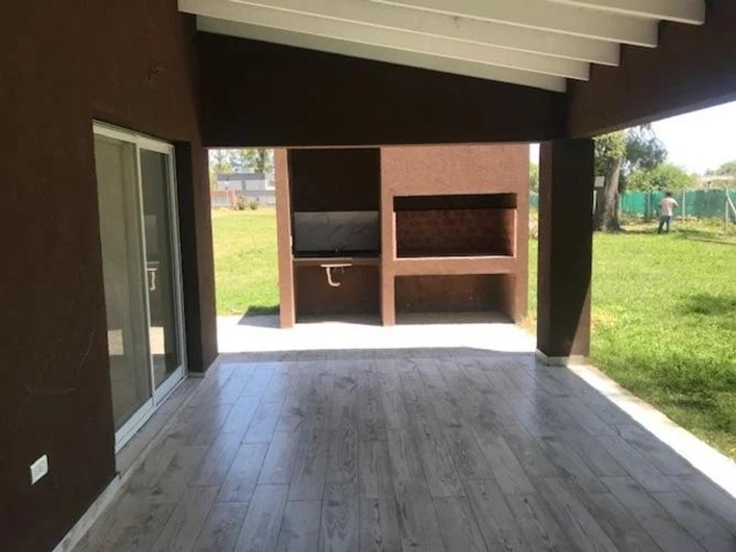 Casa en Venta en Alvarez Del Bosque, USD 157.500