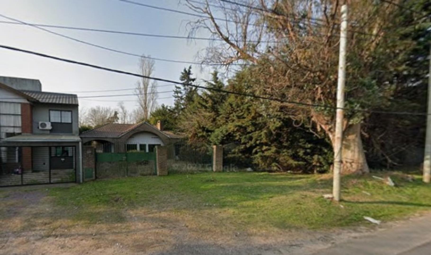 Camino General Blegrano E/ 460 Y 461