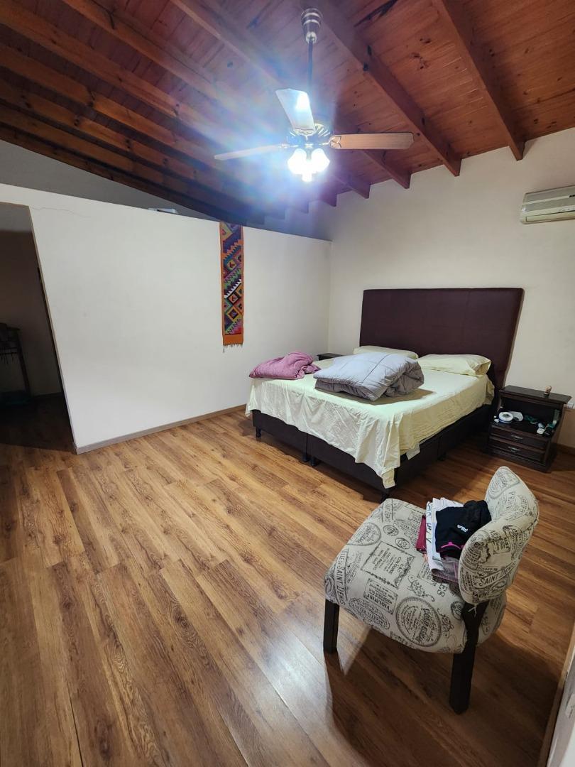 Vicente, Tte. Juan Gabot 3086, Ezeiza, Provincia D