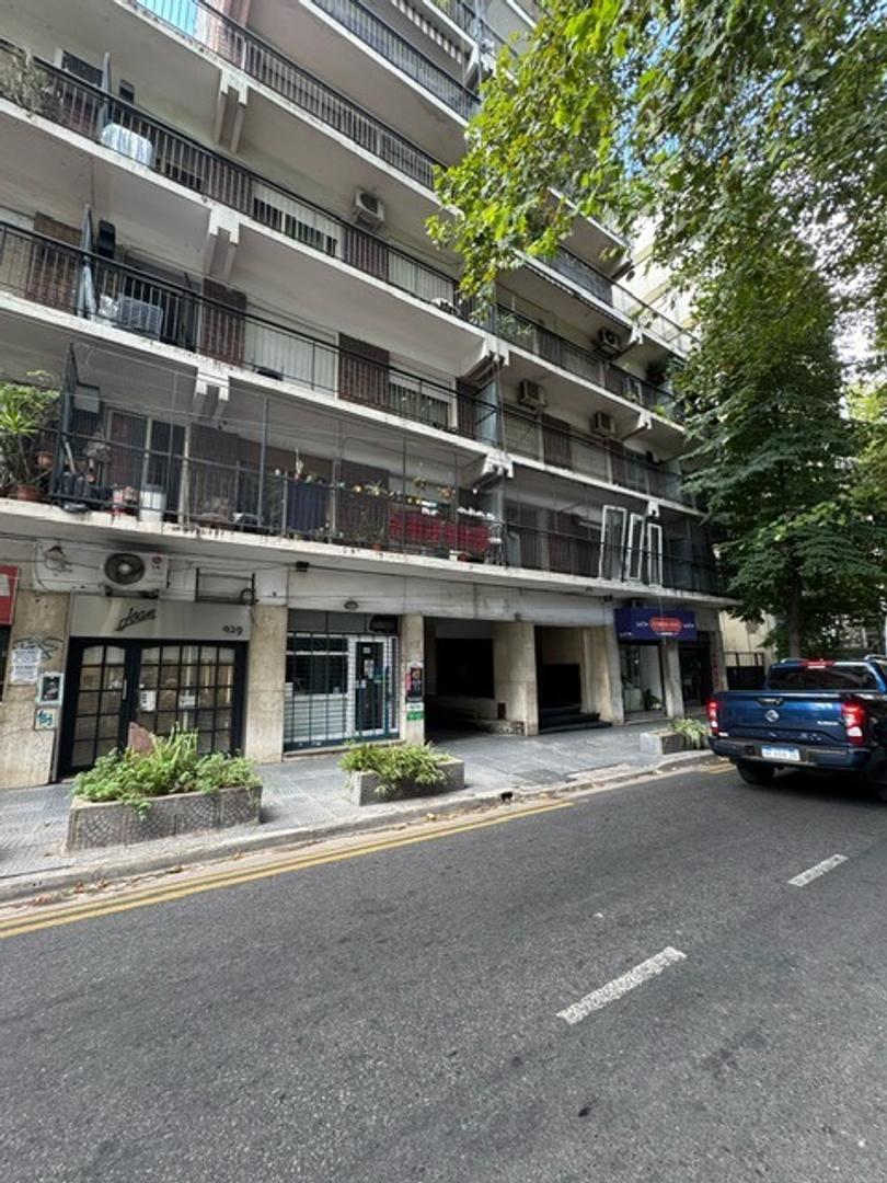 EN VENTA SAN MARTIN 2 AMB  CON PATIO PEQUEÑO.