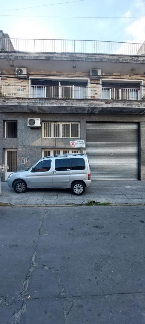 GALPÓN CON UNIDAD DE VIVIENDA !