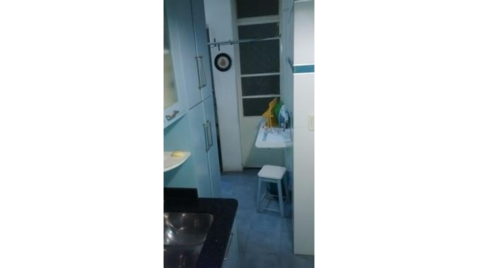 Pje Tres Sargentos 400