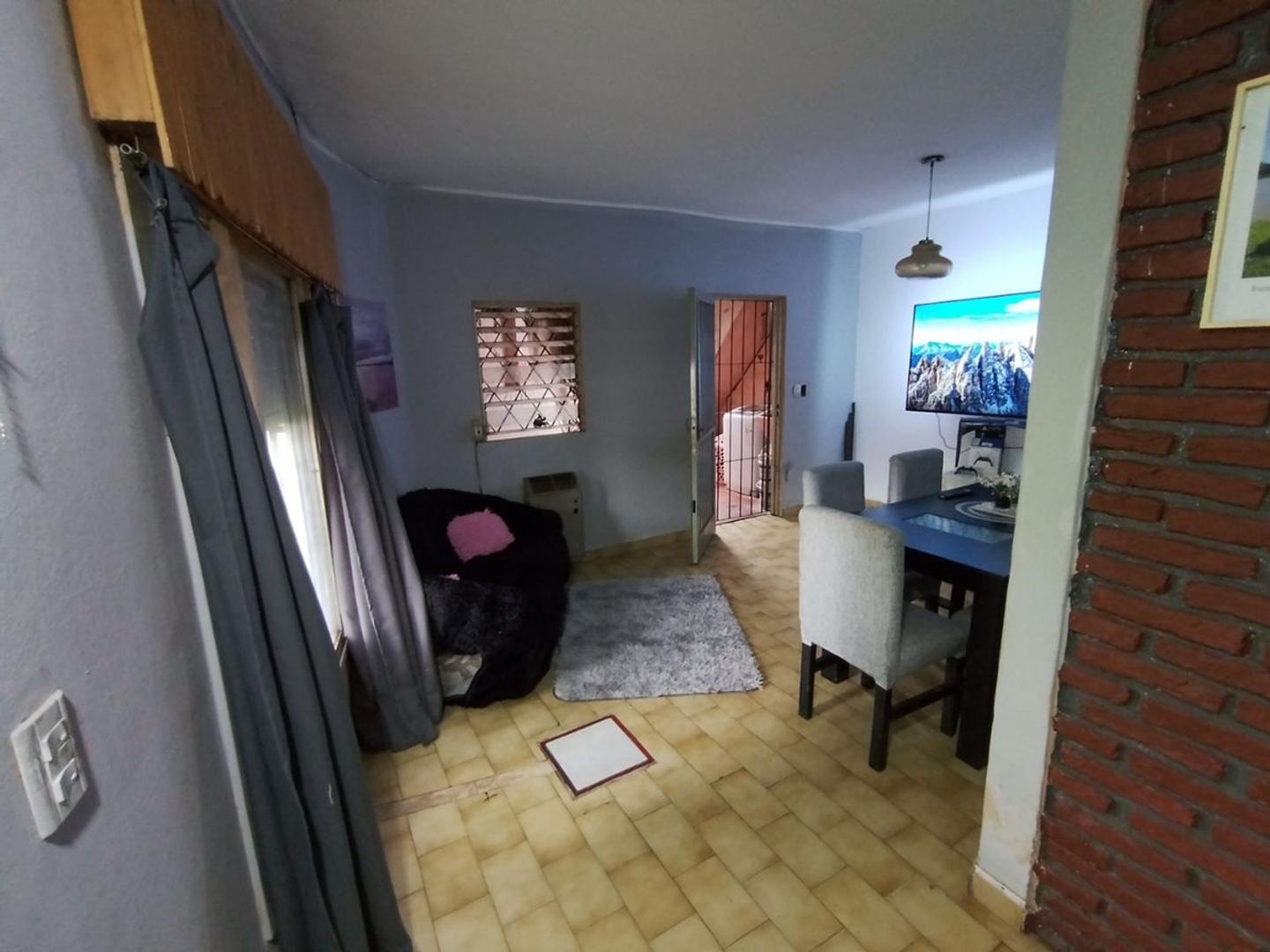 Depto Tipo Casa en Venta de 2 ambientes