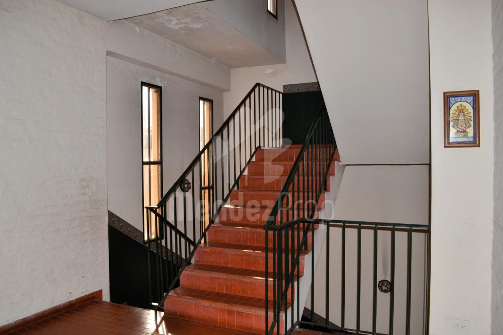 DEPARTAMENTO 4 AMBIENTES ZONA CENTRO BURZACO