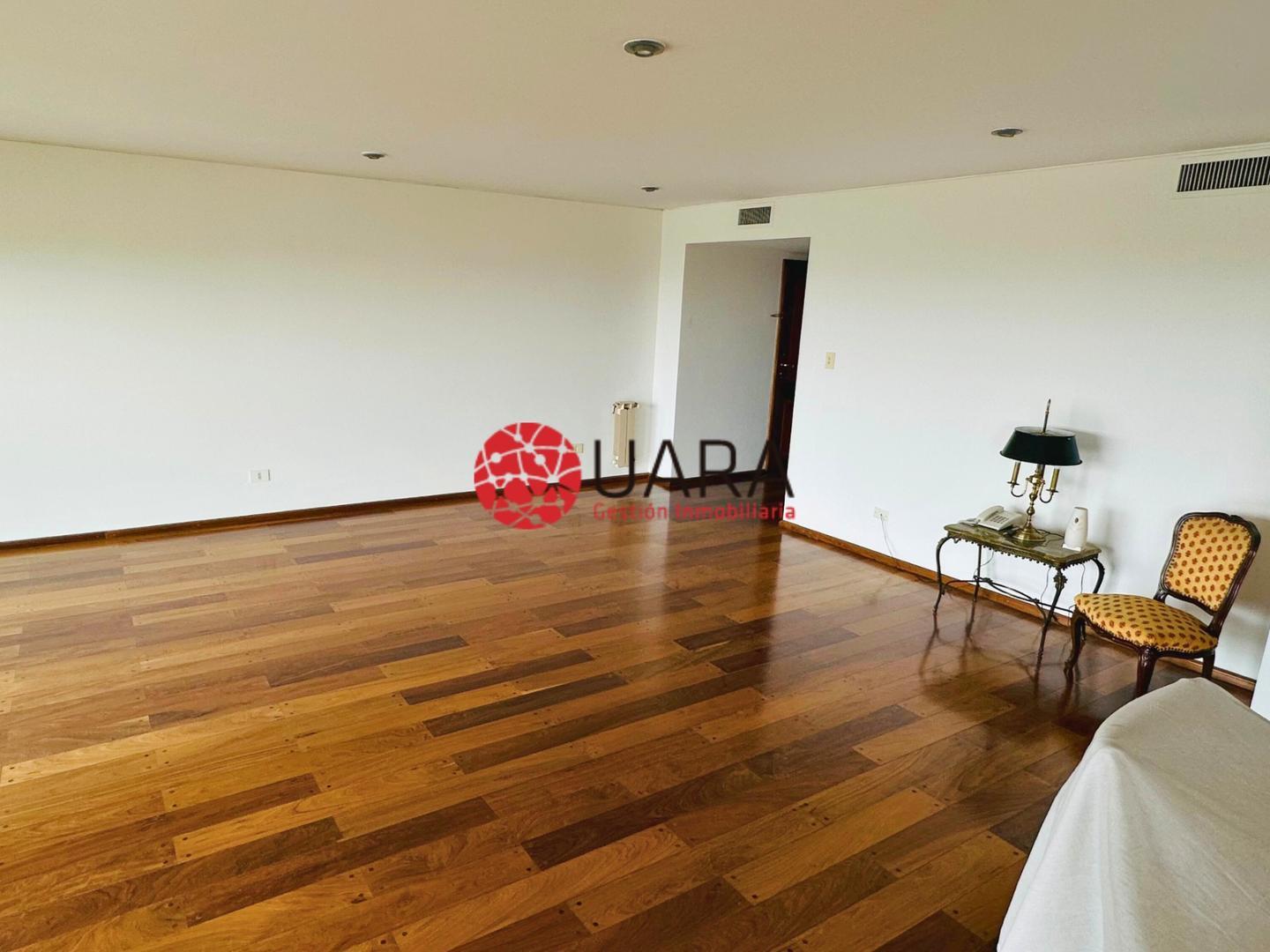 Departamento 4 ambientes con 4 baños