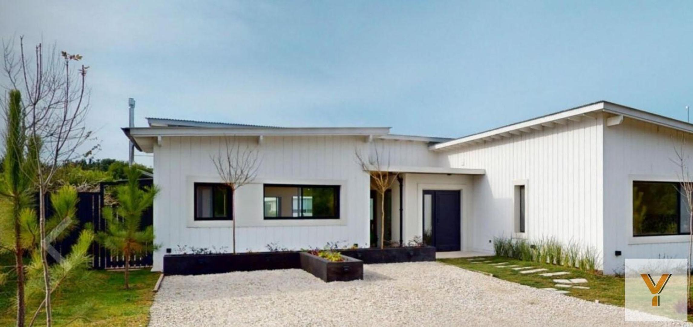 Casa en venta - 4 Dormitorios 4 Baños - 997,32Mts2 - Pinamar