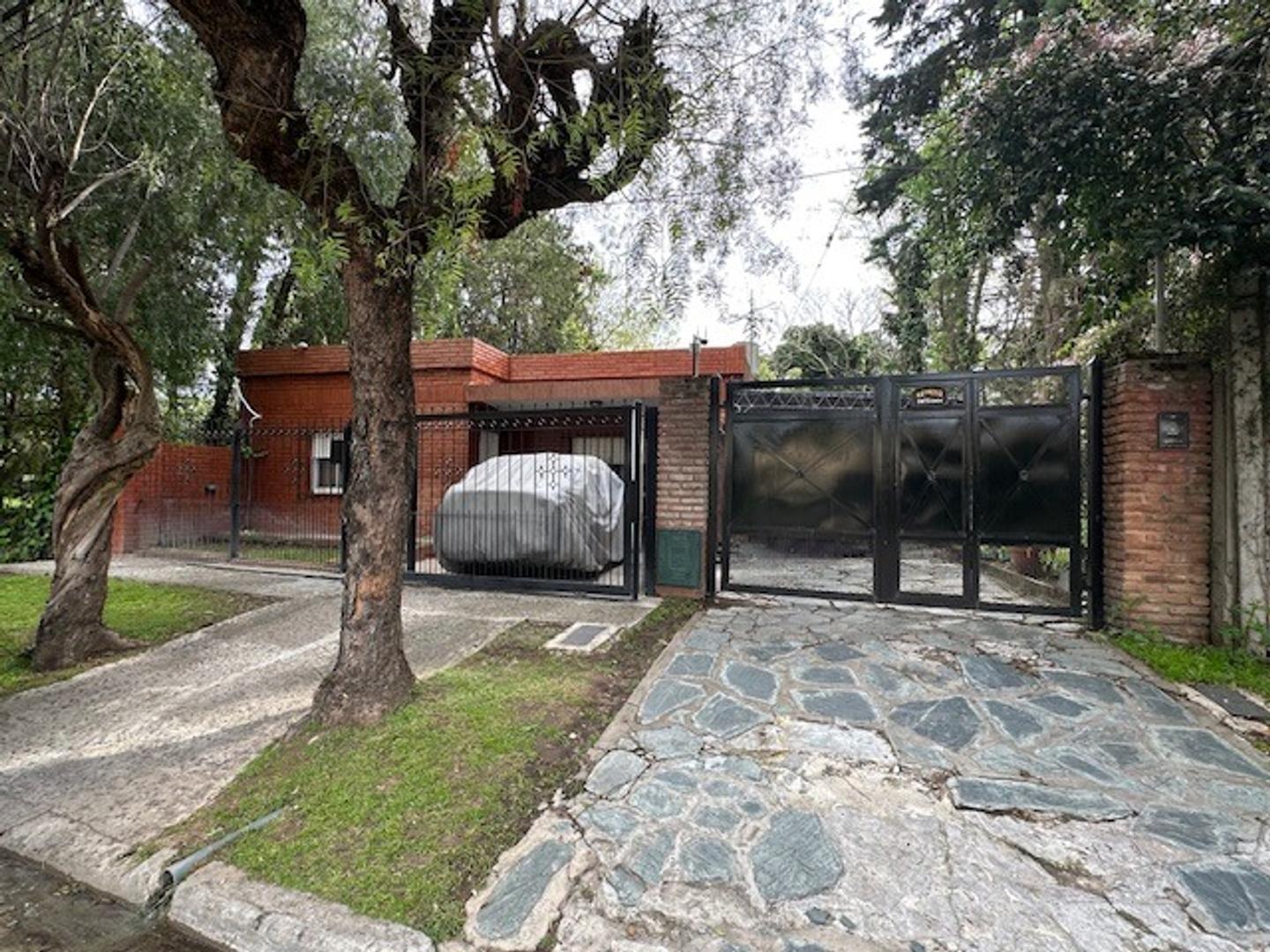 Casa multifamiliar a la venta en Don Torcuato