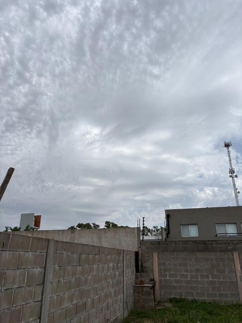 Casa 2 ambientes con 1 baño