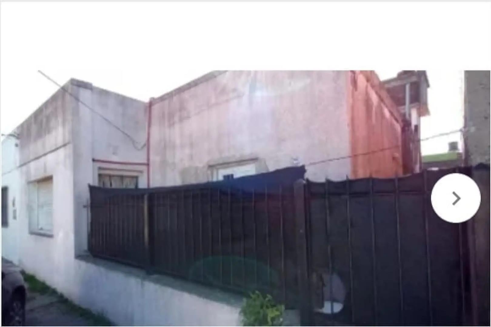 Don Torcuato  VENDO CASA   SUBDIVIDIDO TIPO PH