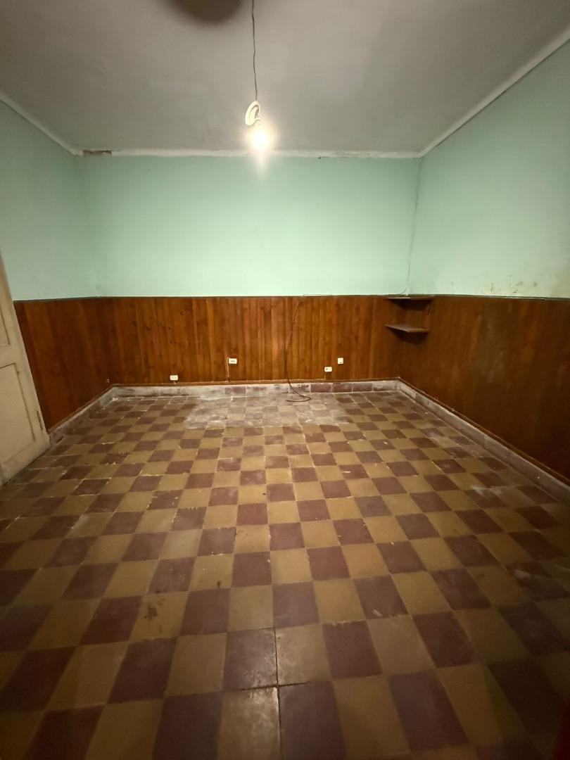 Venta de Casa con local comercial a remodelar