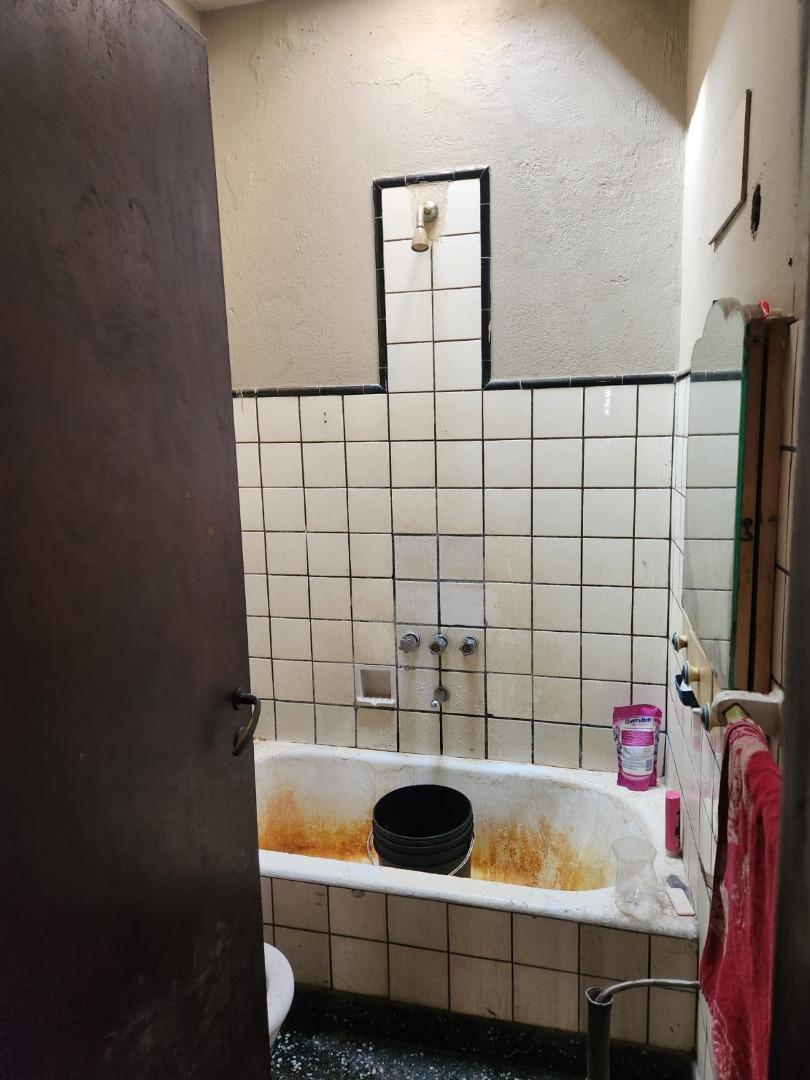 Casa a refaccionar 4 ambientes