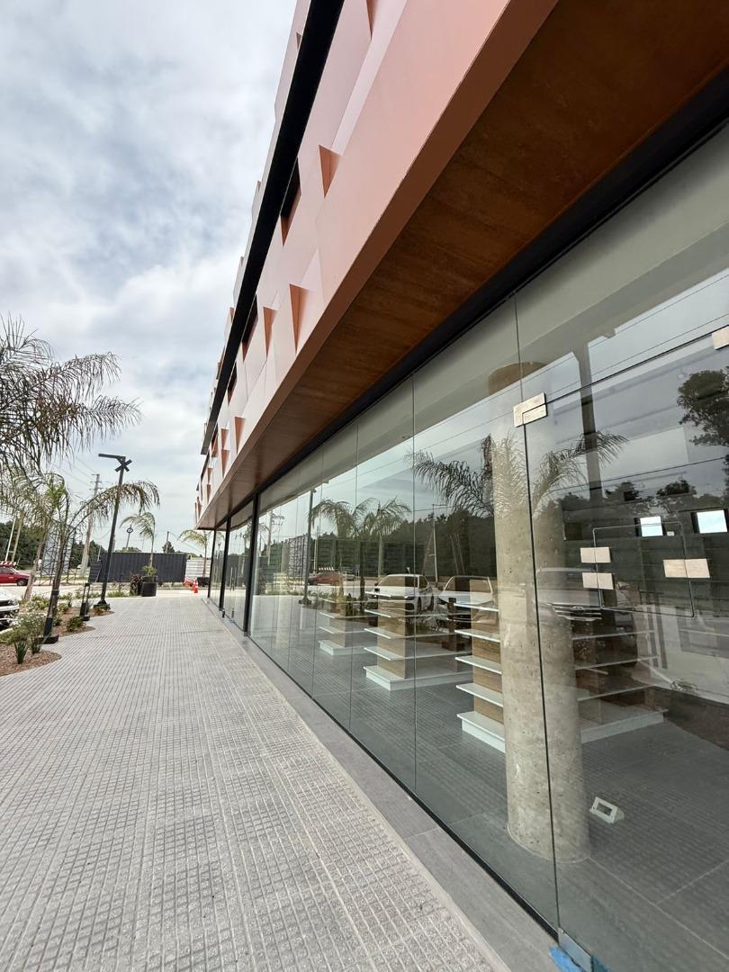 ALQUILER OFICINA EN COMPLEJO VIA VENTO! CANNING!