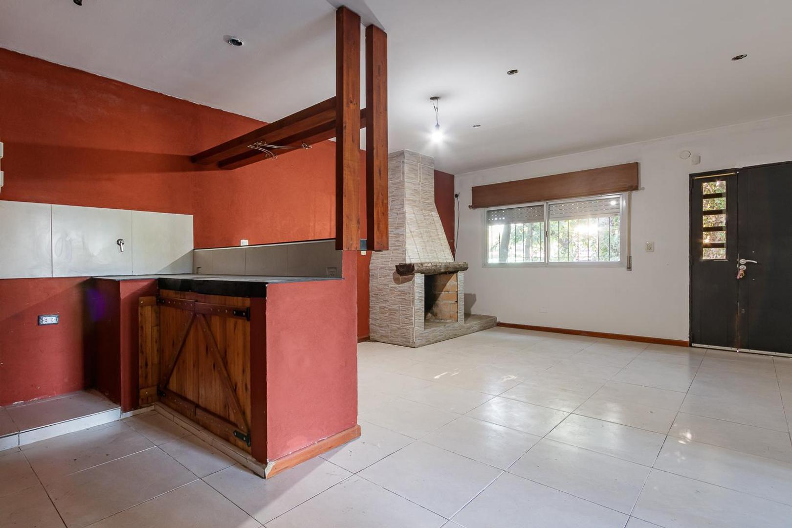 Casa en Venta con 1 cochera