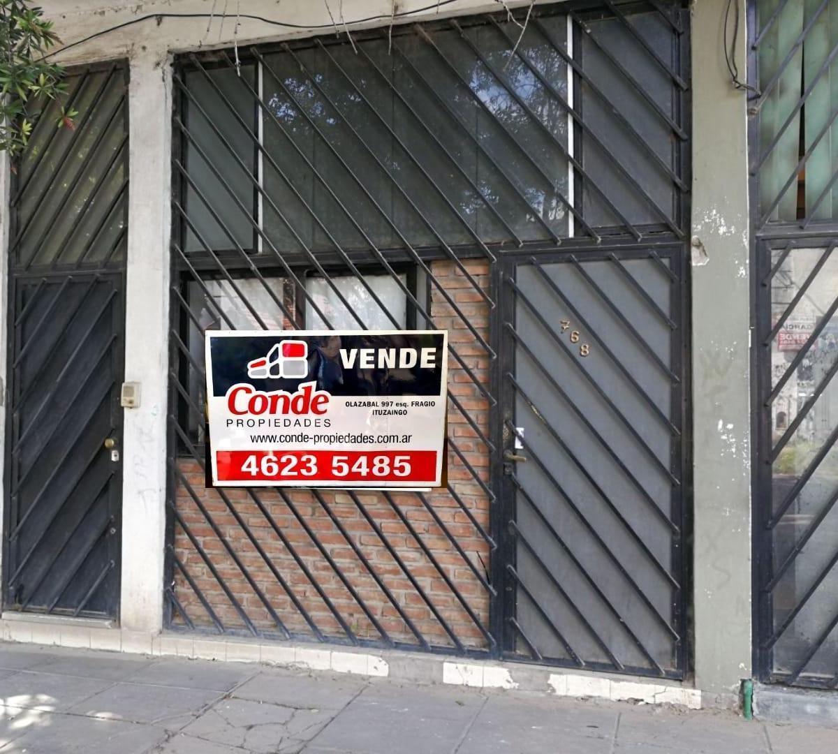 LOCAL con altillo- Ituzaingó Sur