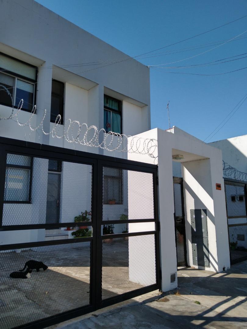 Castelli 490 , Piso 1