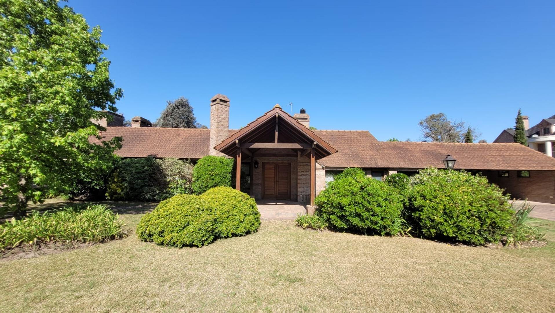 Casa en Venta en Las Praderas De Lujan, USD 295.000