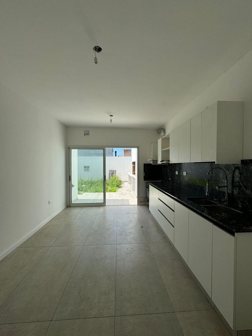 Casa en Alquiler de 2 dormitorios