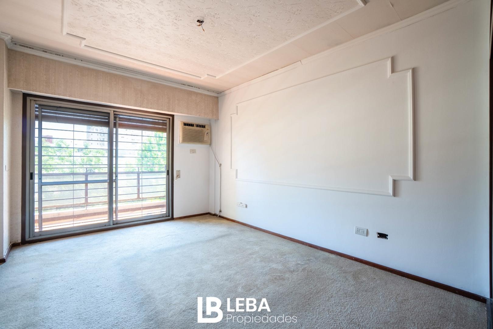 Departamento 4 ambientes con 3 baños