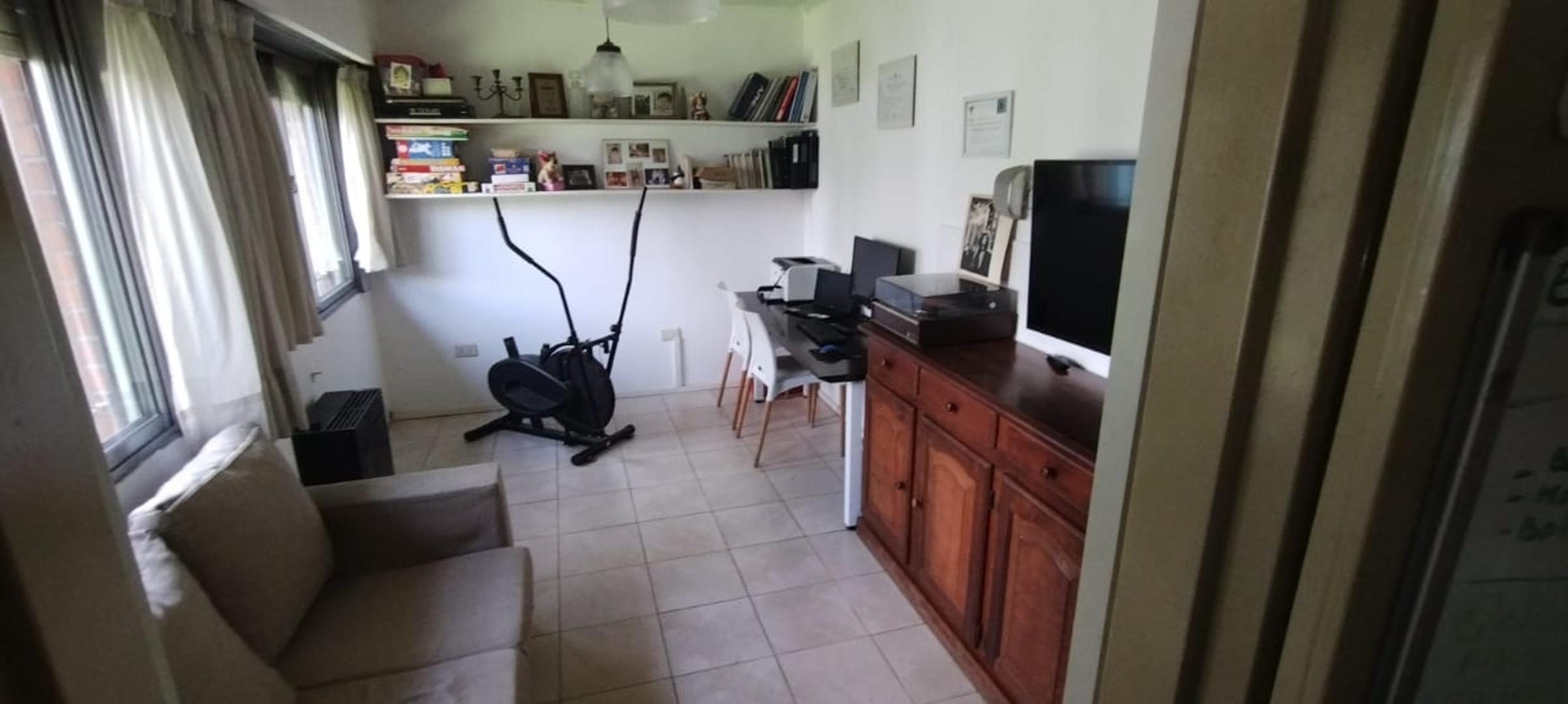 Depto Tipo Casa 3 ambientes con 3 baños
