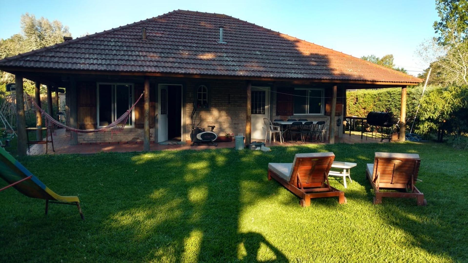 Casa 4 ambientes con 1 baño