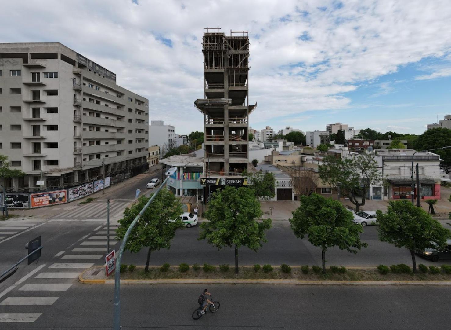 Departamento de pozo en venta -  1 Dormitorio 1 Baño - 42Mts2  - TORRE SERKAN - La Plata