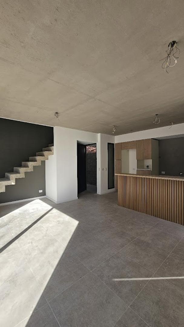 Depto Tipo Casa en Venta de 2 dormitorios