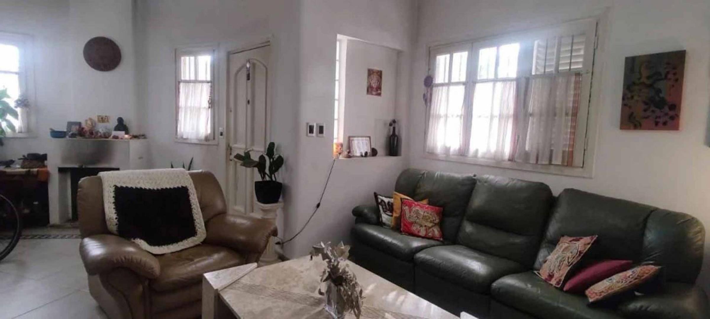 Venta de Casa 6 AMBIENTES en Villa Devoto