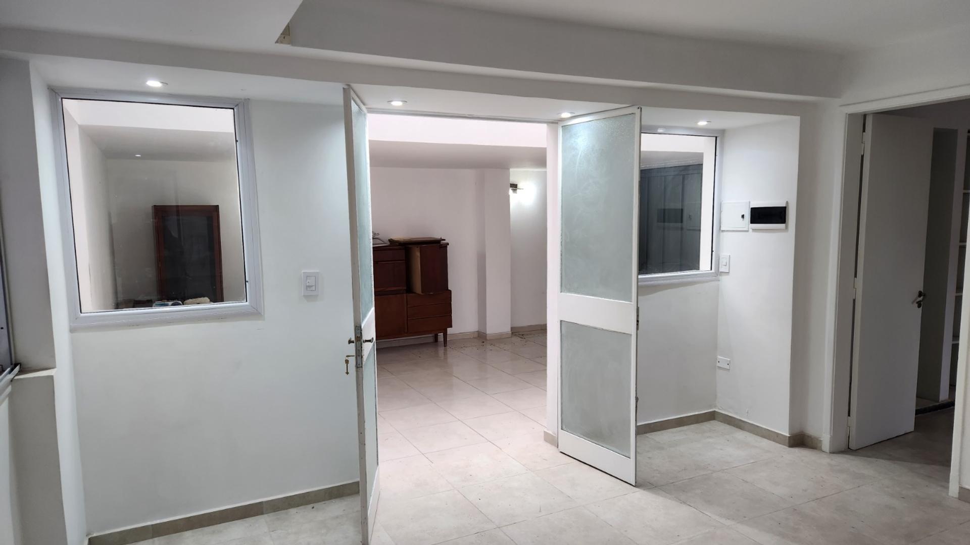 Depto Tipo Casa 4 ambientes con 2 baños